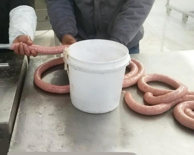 Saucisse commerciale de poulet faisant la machine de remplissage de substance de saucisse de machine
