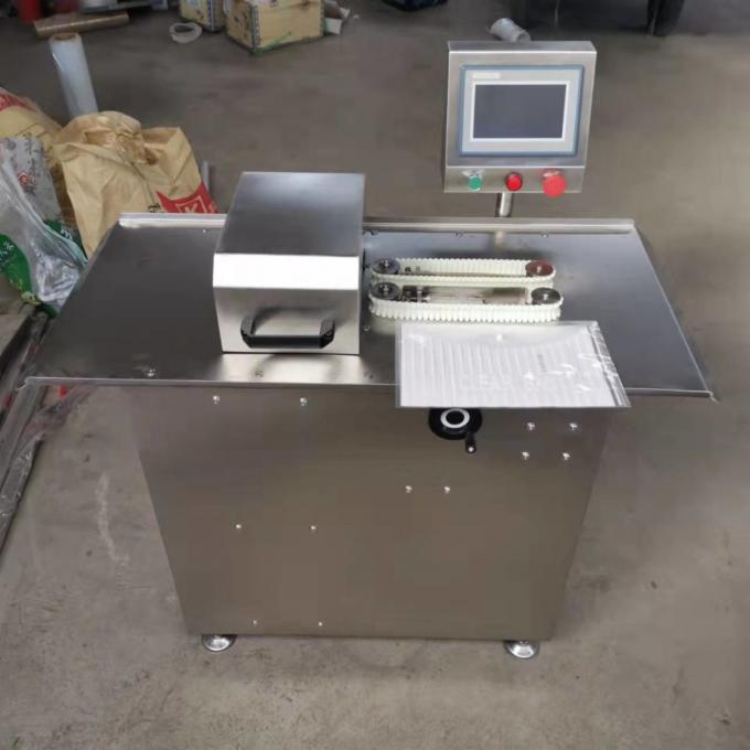 Poisson cru traitant la chaîne de production chaîne de production de saucisse de poissons chair de poissons écrasant et désossant la machine de lavement de machine