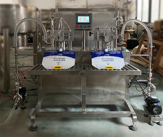 Sac semi-automatique de vin dans le remplissage et couvrir de boîte le remplisseur de bavoir de machine