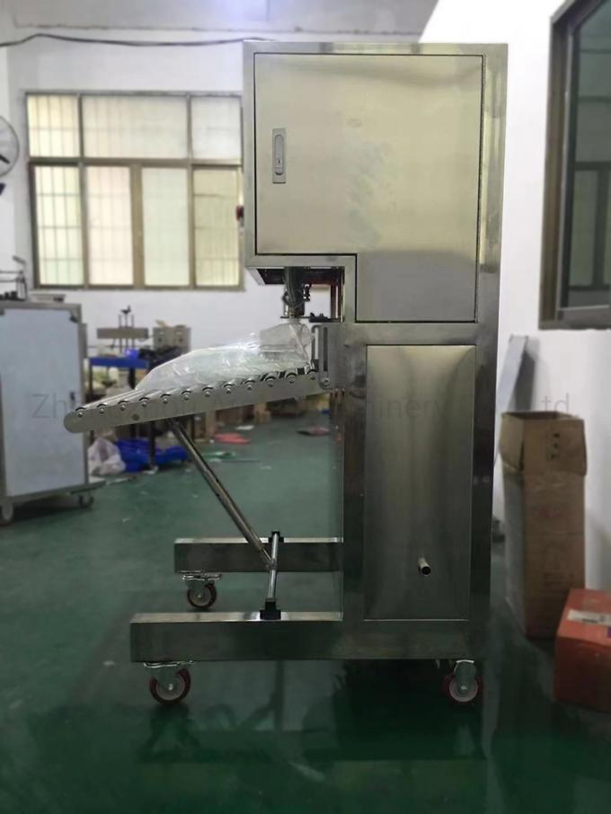 Sac semi-automatique de vin dans le remplissage et couvrir de boîte le remplisseur de bavoir de machine