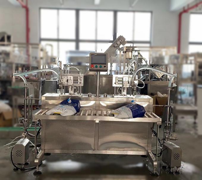 Sac semi-automatique de vin dans le remplissage et couvrir de boîte le remplisseur de bavoir de machine