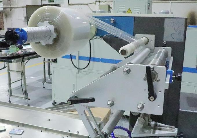 Machine à emballer végétale d'oreiller de pizza d'écoulement de paquet de pain de sucrerie de masque complètement automatique de savon
