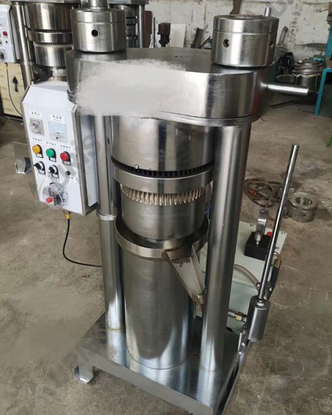 Huile de tournesol hydraulique verticale de graine de thé de noix de sésame de récupération élevée d'huile expulsant pressant l'expulseur faisant l'équipement