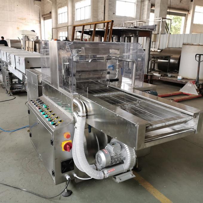 Ligne complètement automatique chocolat d'enrobeuse de bonbons au chocolat enrobant la machine avec le tunnel de refroidissement