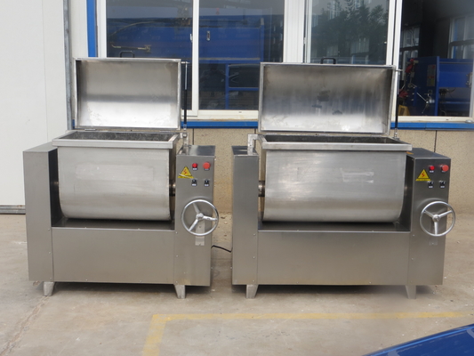 la machine de mélangeur de la viande 120kg étoffent la machine de bourrage de saucisse motorisée cuite à la vapeur