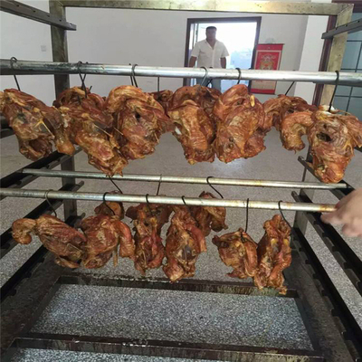 La machine de tabagisme 100kg de viande de trotteur traitent en lots la machine de tabagisme chaude de poissons froids