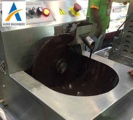 Chocolat de fonte de machine du chocolat de chocolat électrique de fabrication gâchant la machine